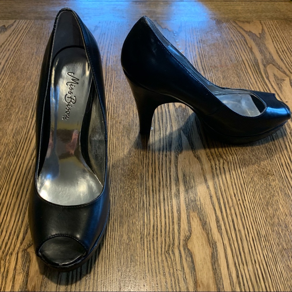 Miss Bisou Heels Sz 81/2